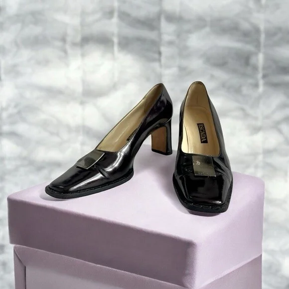Vintage Escada Black/Brown Leather Pumps Metal Logo Stiletto Size 7B - Picture 4 of 14